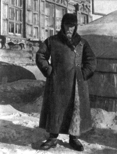 Н. К. Рерих в экспедиции. Улан-Батор. 1927 г.